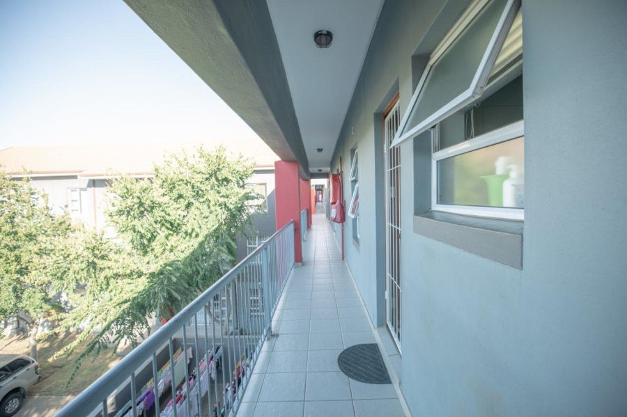 2 Bedroom Property for Sale in Buh Rein Estate Western Cape